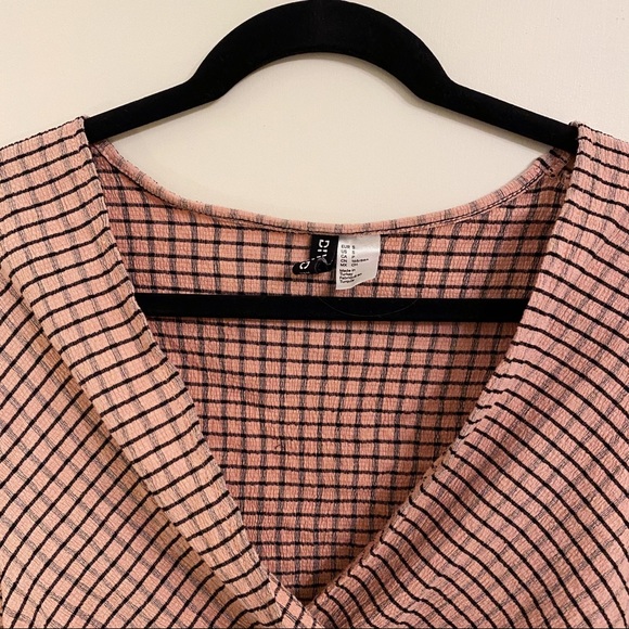 H&M Pink Plaid Crop Wrap Top - Picture 6 of 7